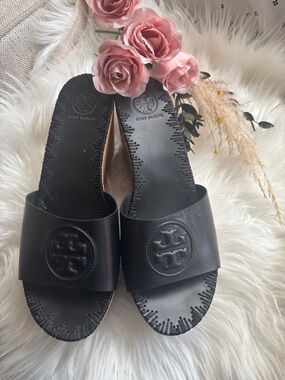 Tory Burch - Black Leather Platform Wedges